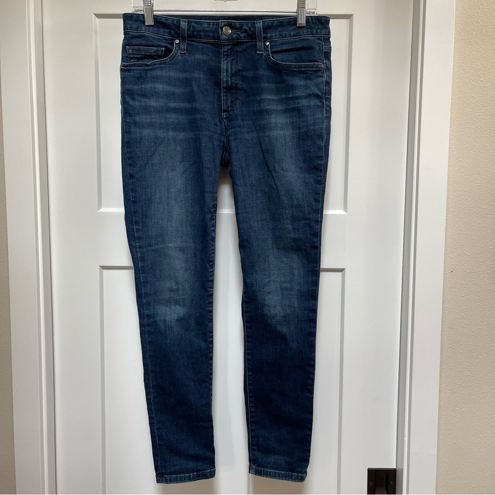 Joe's Jeans Flawless Curvy Skinny Ankle Mid-Rise Jeans in the Alivia wash, Sz 30